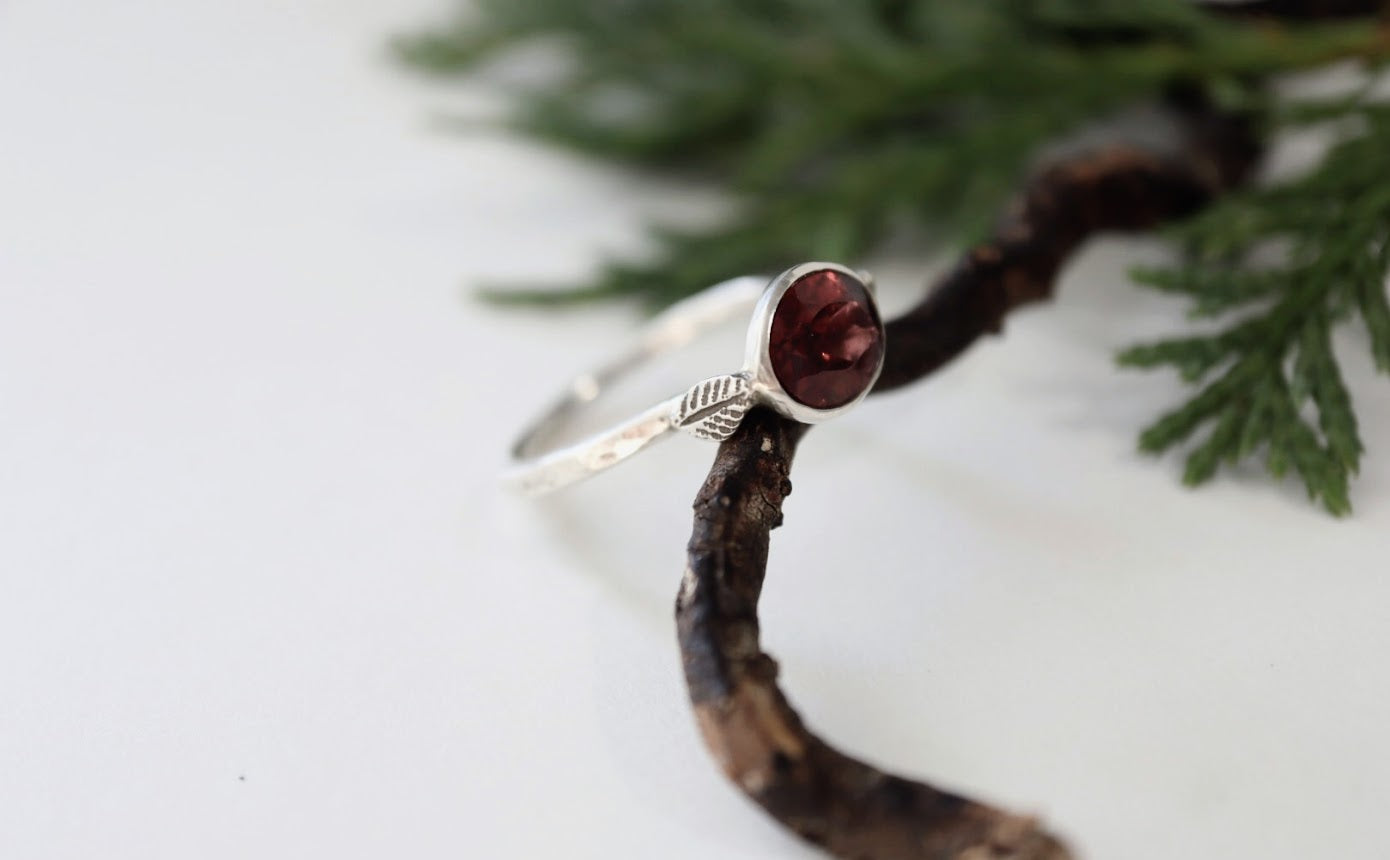 Mozambique Garnet Ring