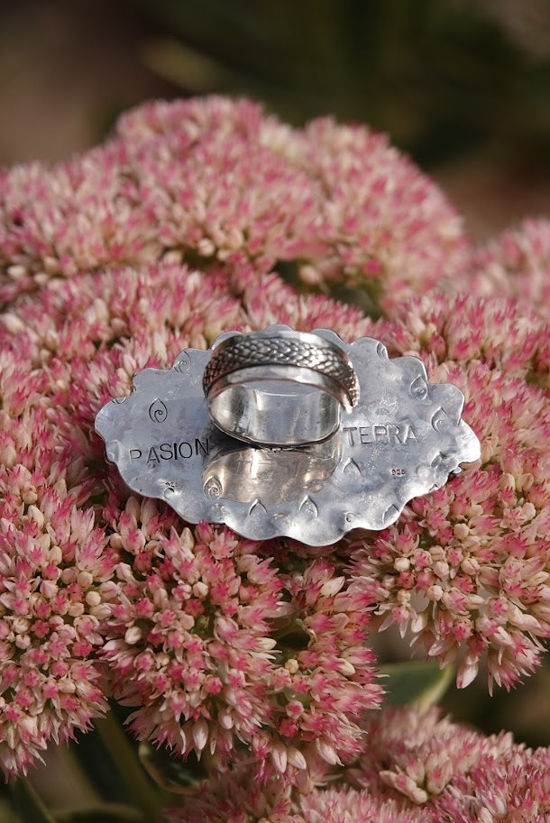 Actinolite Cat's Eye gemstone ring, Dragon eye ring, Amulet Ring