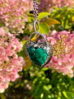 Load image into Gallery viewer, Malachite Heart necklace
