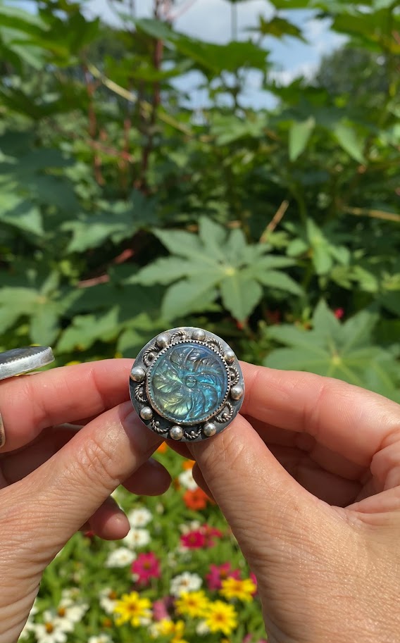 Labradorite ring, labradorite hand carved