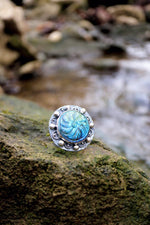 Load image into Gallery viewer, Labradorite ring, labradorite hand carved
