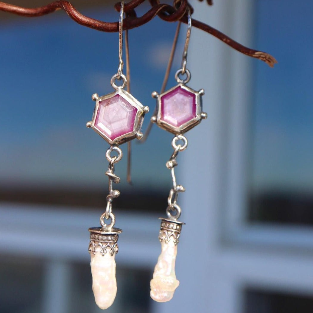 Flashy ruby & water pearls stick
