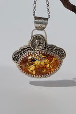 Load image into Gallery viewer, Amber Necklace
