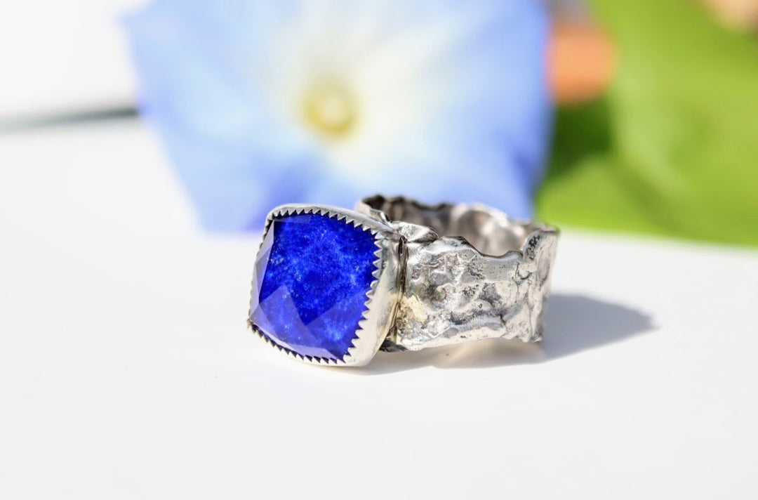 Lapis lazuli/crystal Doublet Ring